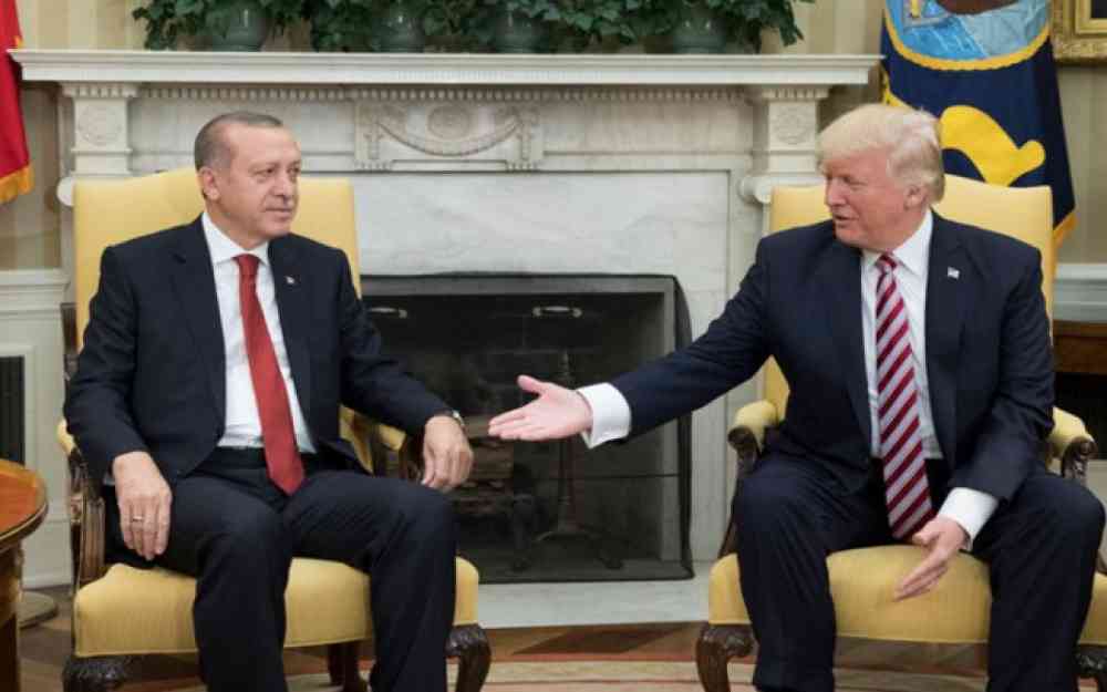ترامب يهدد تركيا
