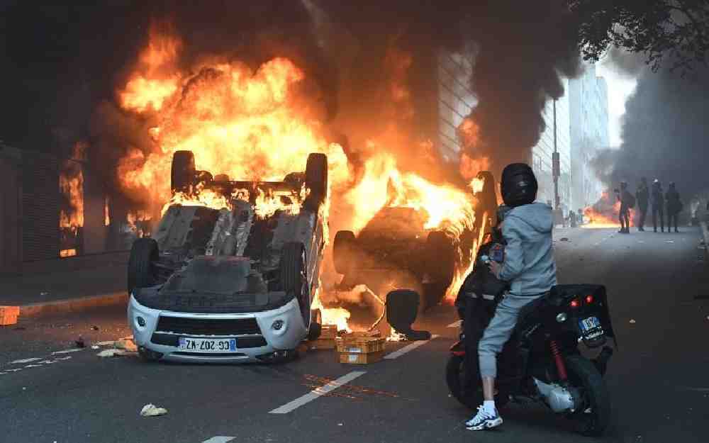 العنف في شوارع فرنسا