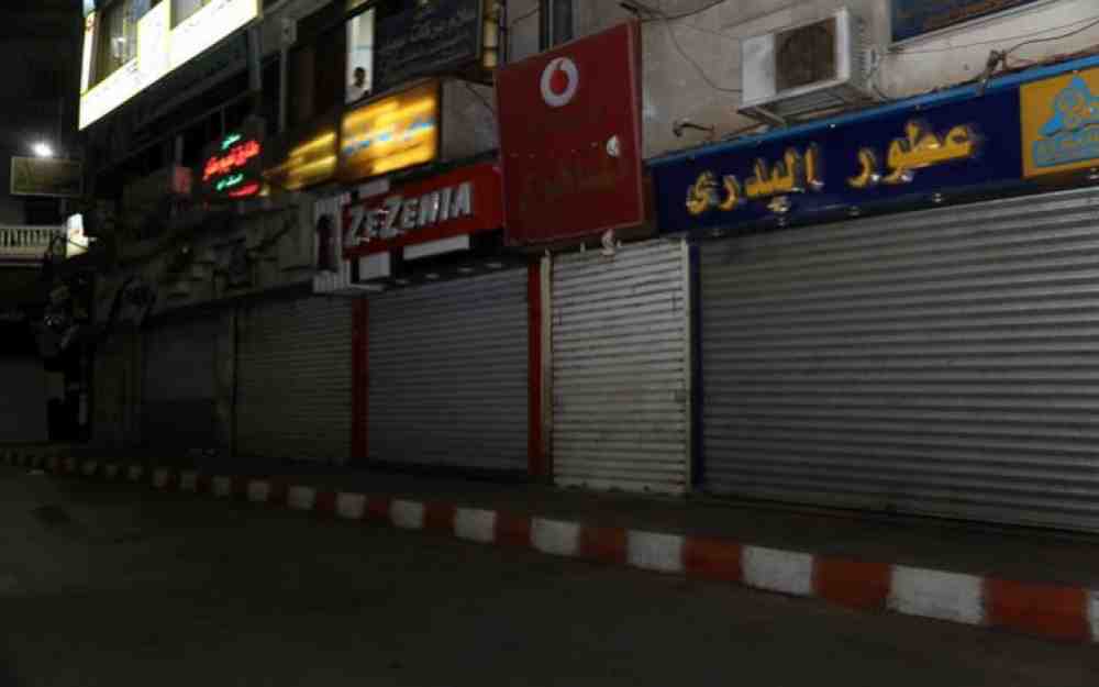 إغلاق 10 آلاف محل في مصر