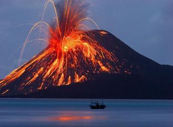 بركان إندونيسيا