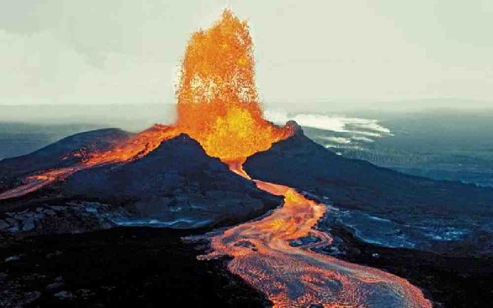 بركان مونا لوا Mauna Loa في هاواي
