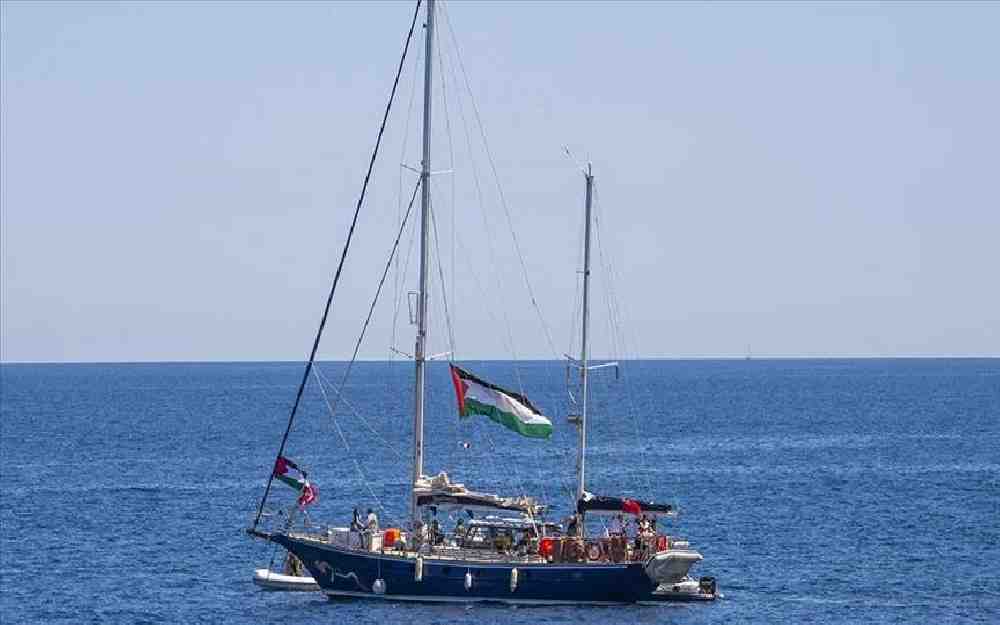 استهداف سفينة أسطول الحرية