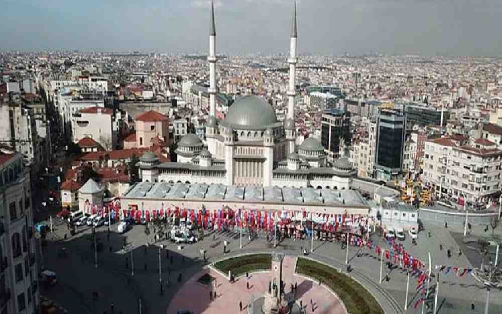 مسجد تقسيم في إسطنبول