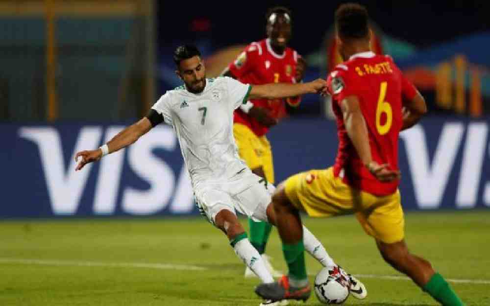 المنتخب الجزائري غينيا الاستوائية