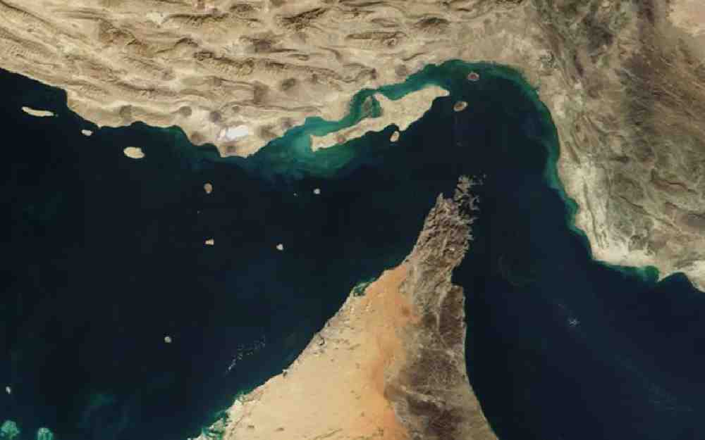 إغلاق مضيق هرمز