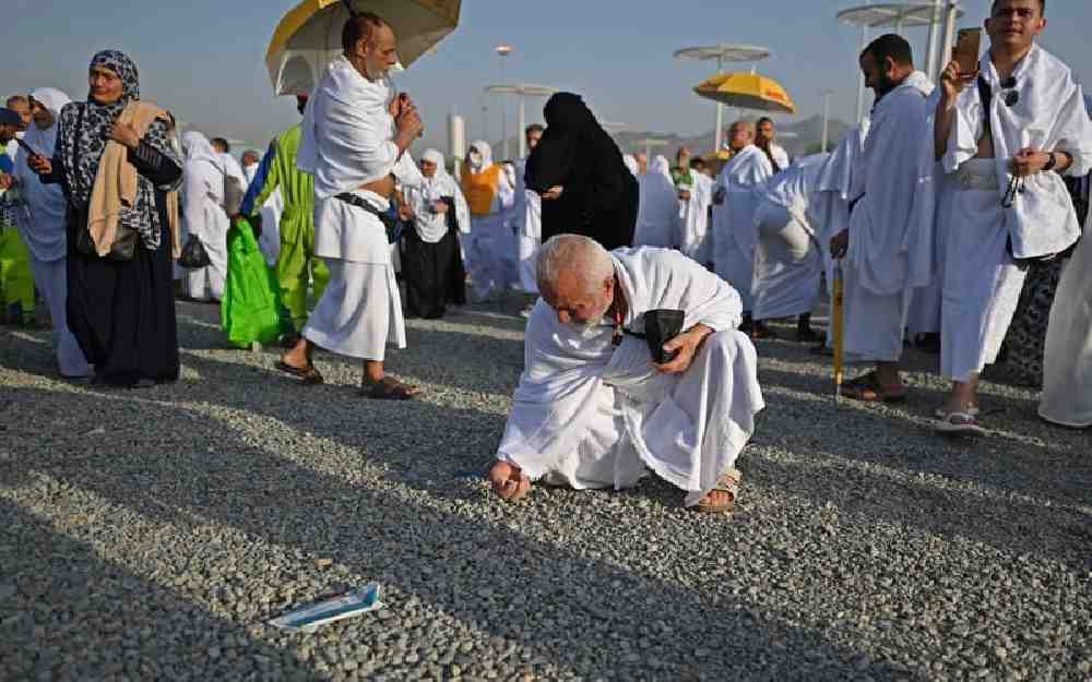 حجاج بيت الله الحرام