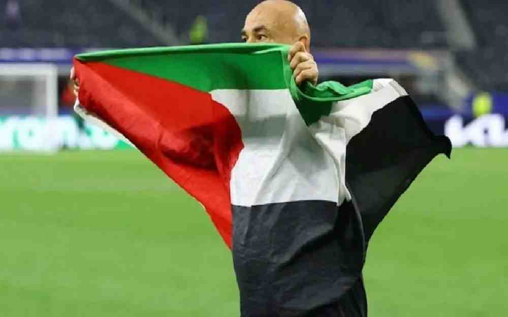 مدرب المنتخب المصري حسام حسن
