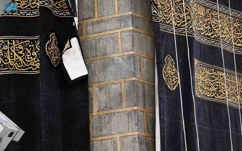 الكسوة الجديدة للكعبة المشرفة
