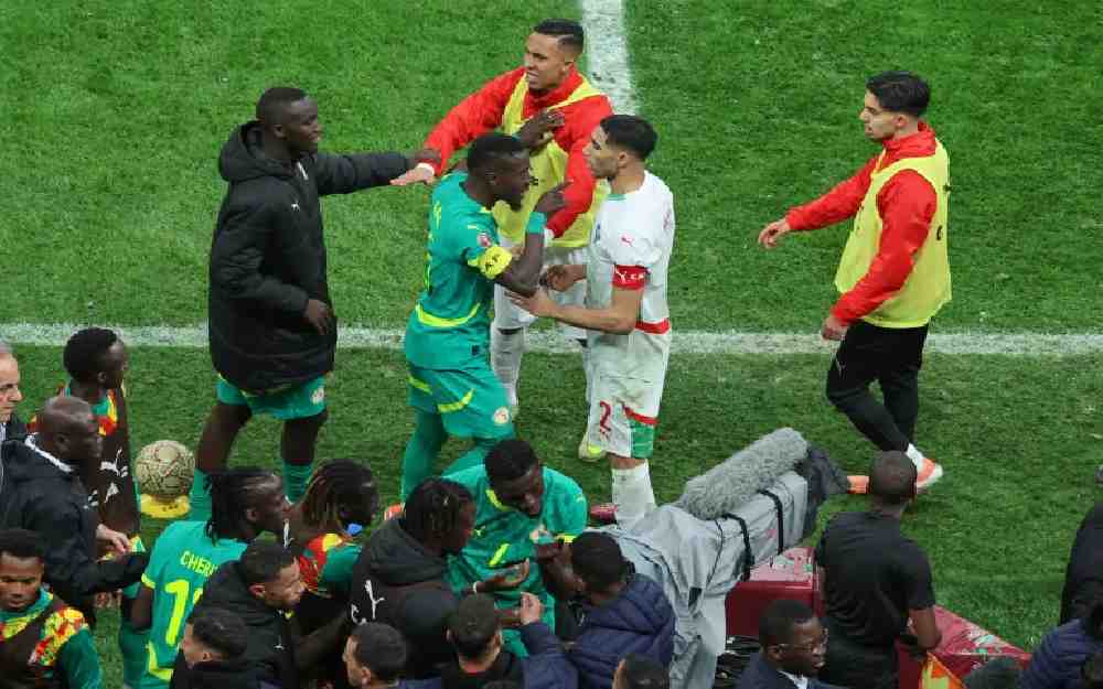 عقوبات على السنغال والمغرب