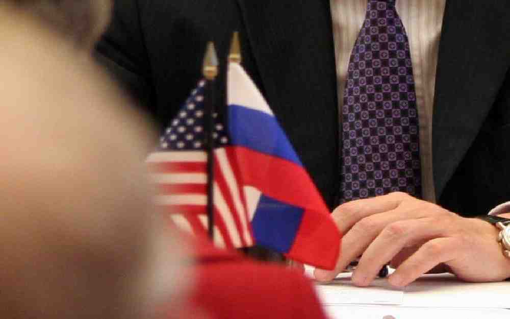 محادثات أميركية روسية