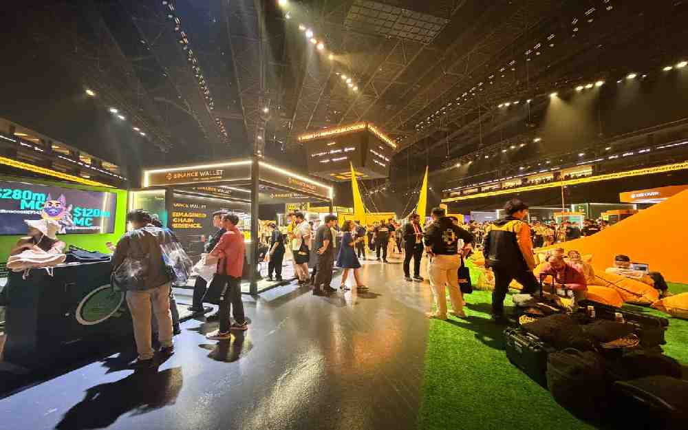 قادة العملات المشفرة