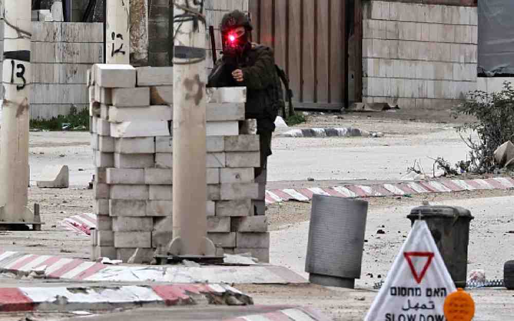 إطلاق النار على المواطنين الفلسطينيين