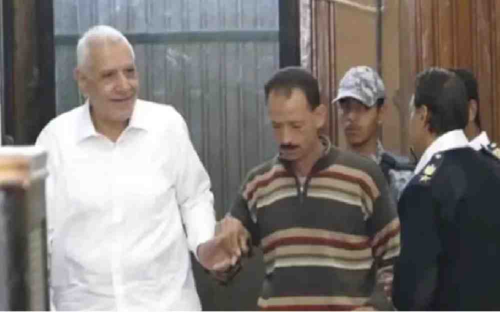 محكمة مصرية تتهم أبو الفتوح بشراء أسلحة