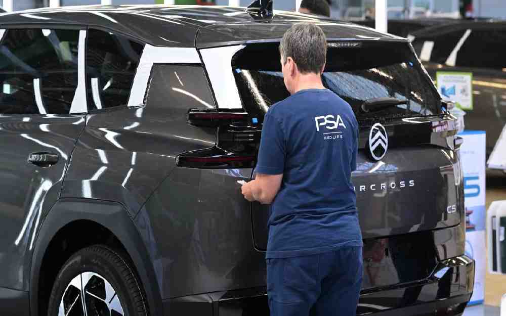 خسارة تاريخية لـ ستيلانتيس