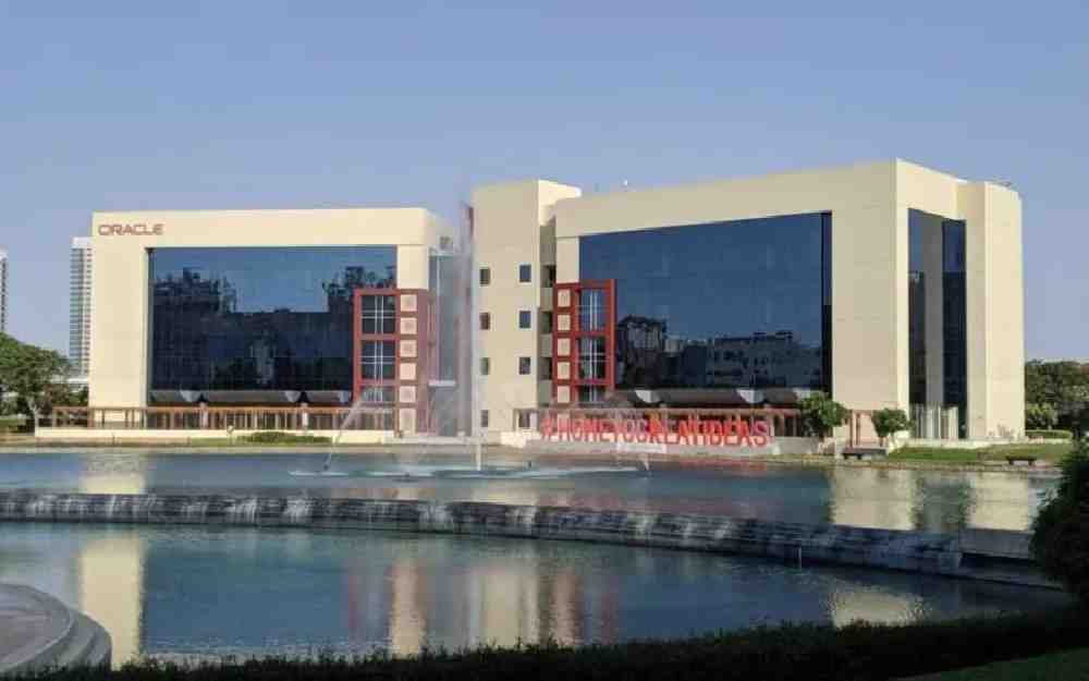 شركة “أوراكل” في دبي