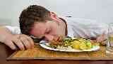 تأثير الطعام على النوم